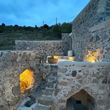 Stone House Siga Siga. Enjoy Serenity & Privacy Mandraki (Nisyros)