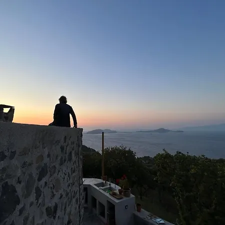 Stone House Siga Siga. Enjoy Serenity & Privacy Mandraki (Nisyros)