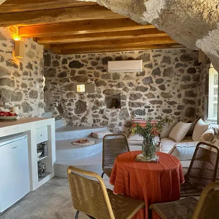 Villa Stone House Siga Siga. Enjoy Serenity & Privacy