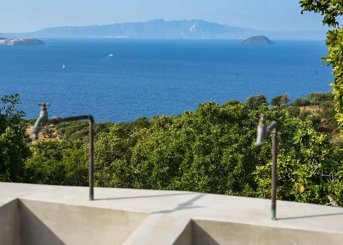 Stone House Siga Siga. Enjoy Serenity & Privacy Villa Mandrákion