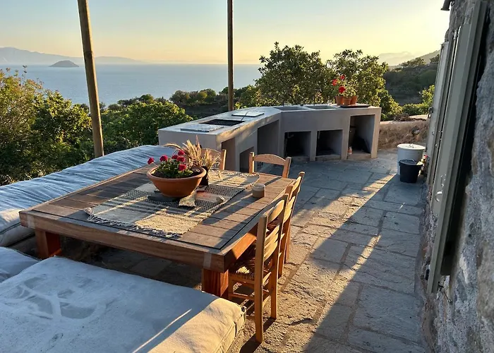 Villa Stone House Siga Siga. Enjoy Serenity & Privacy