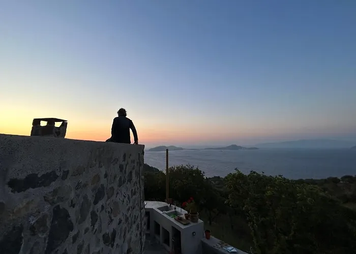 Stone House Siga Siga. Enjoy Serenity & Privacy Mandrákion