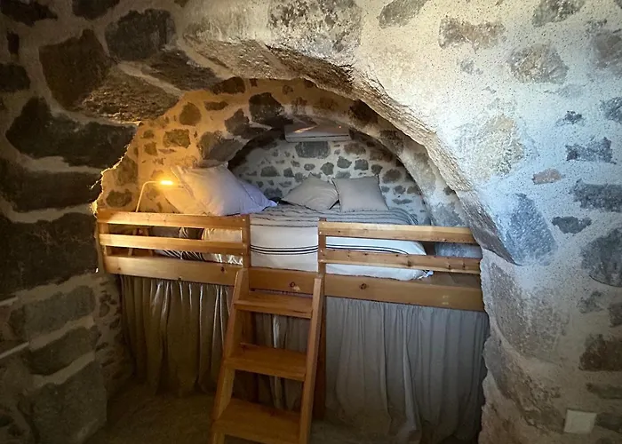 Stone House Siga Siga. Enjoy Serenity & Privacy * Mandrákion