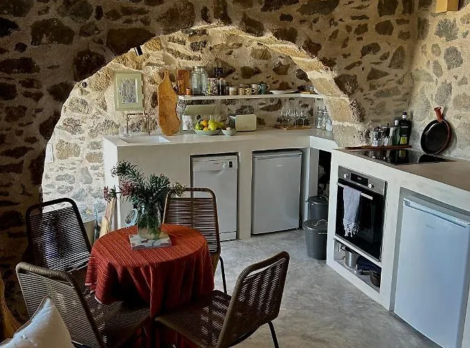 Stone House Siga Siga. Enjoy Serenity & Privacy Villa