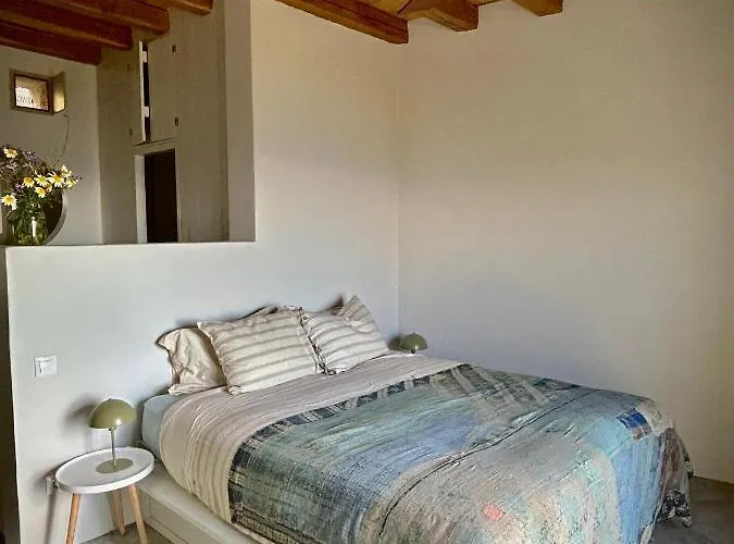 Stone House Siga Siga. Enjoy Serenity & Privacy Villa *