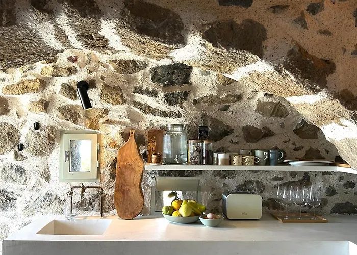 Stone House Siga Siga. Enjoy Serenity & Privacy Villa *